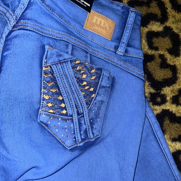 Push-up jeans - Picture 7 of 8